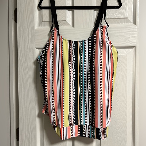 Bathing Suit Set - Picture 2 of 2